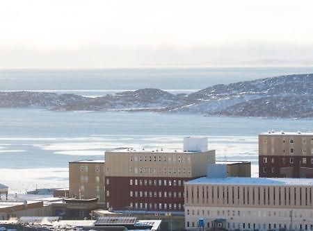 The Frobisher Inn Iqaluit Ngoại thất bức ảnh