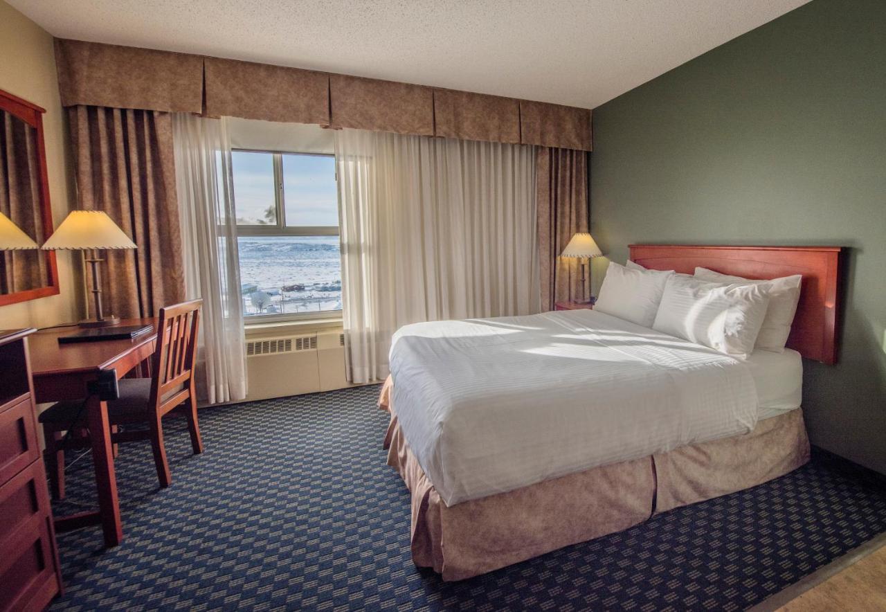 The Frobisher Inn Iqaluit Ngoại thất bức ảnh