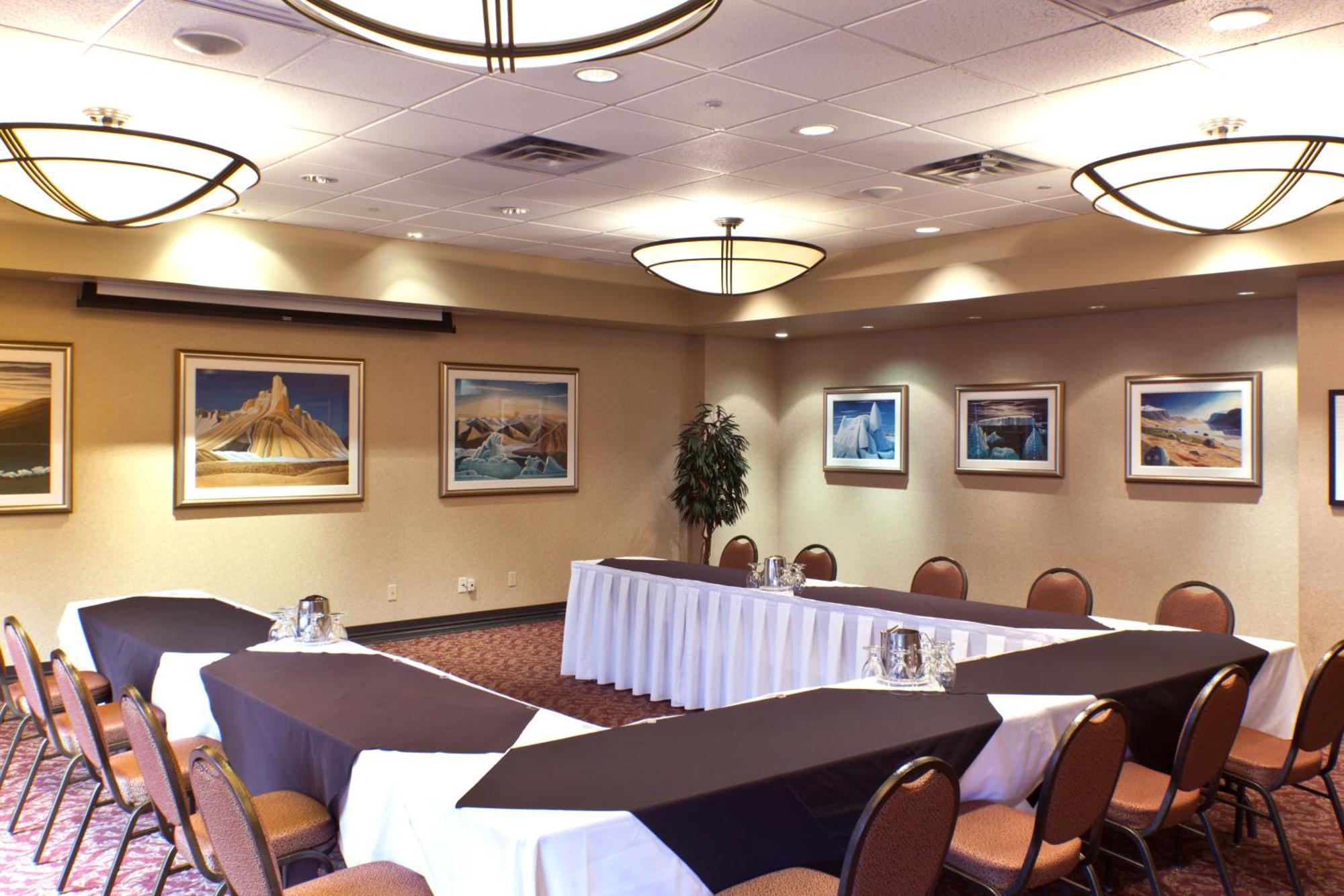 The Frobisher Inn Iqaluit Ngoại thất bức ảnh
