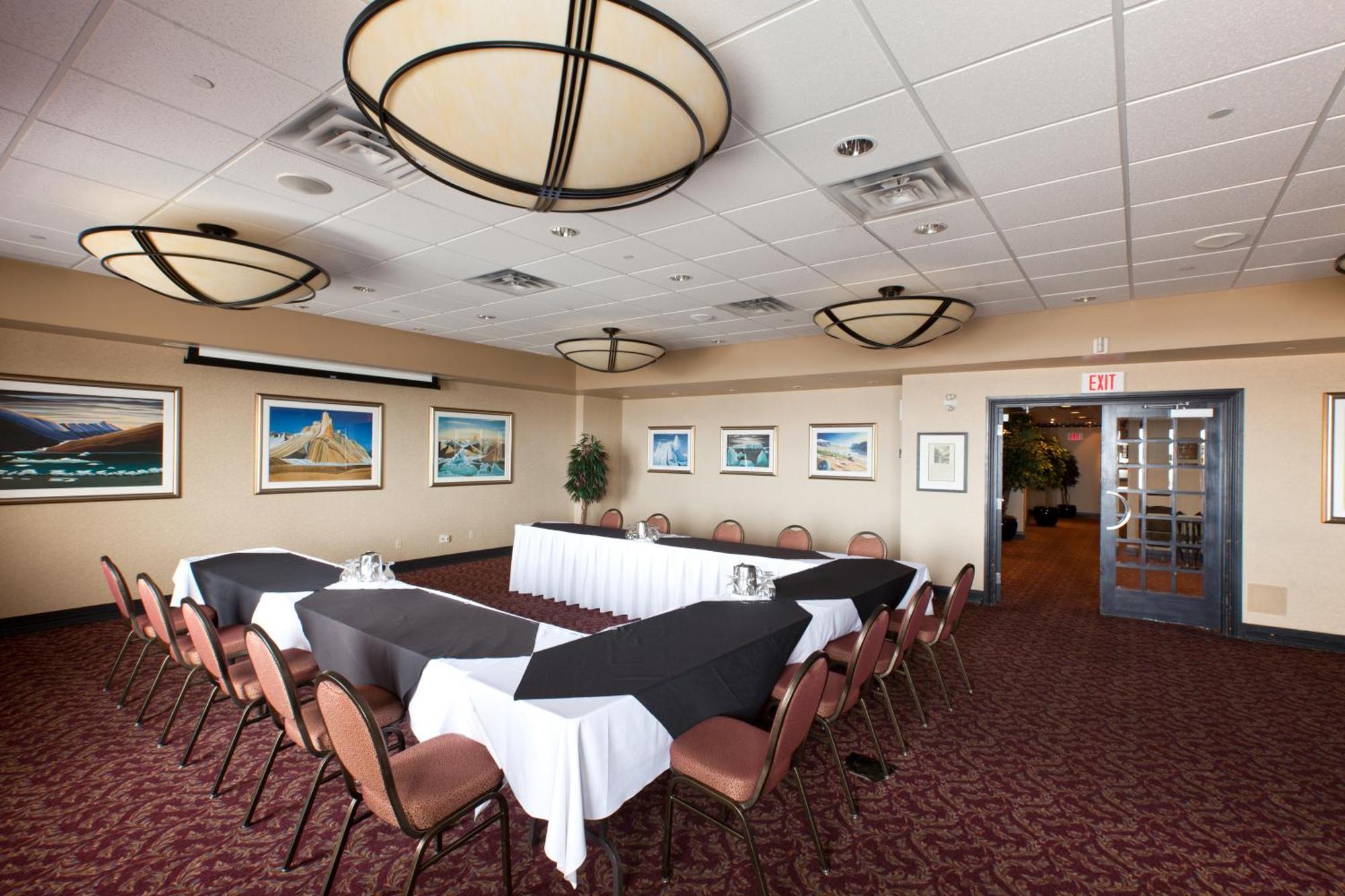 The Frobisher Inn Iqaluit Ngoại thất bức ảnh