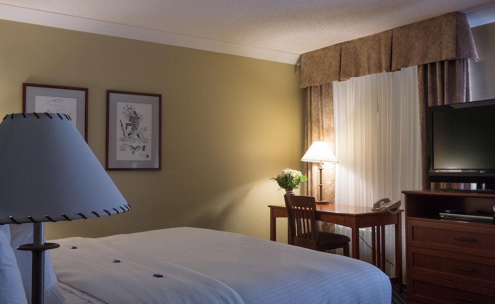 The Frobisher Inn Iqaluit Ngoại thất bức ảnh